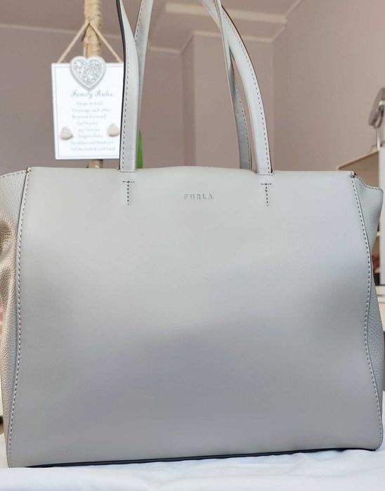 Furla Regina като нова