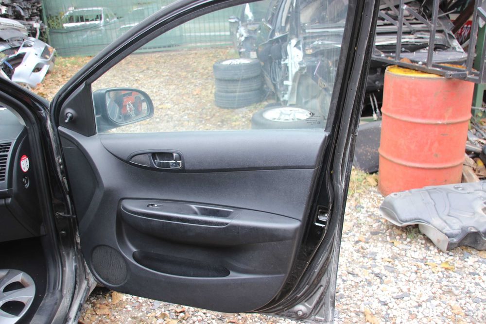 Хюндай  I-20 1.2i с проблем в двигателя – само на части