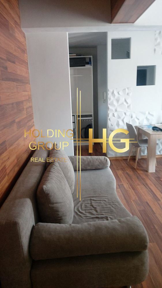 Продава се Двустаен апартамент в Варна, Левски - 67 кв.м за 2015 €/кв.м - Снимка #3