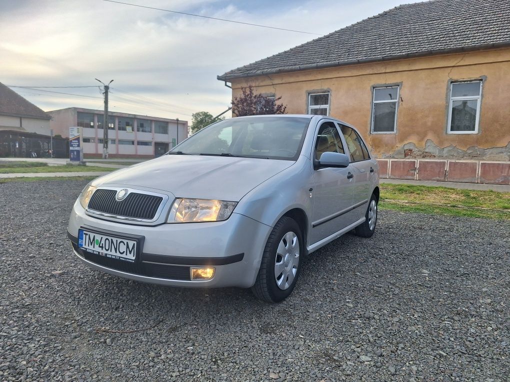 Skoda fabia an 2004 1,4 benzina