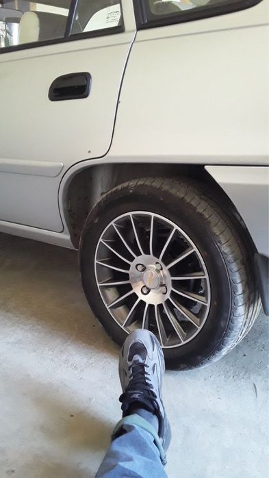 Saka sotiladi R 15 spark nexialaga tushadi.