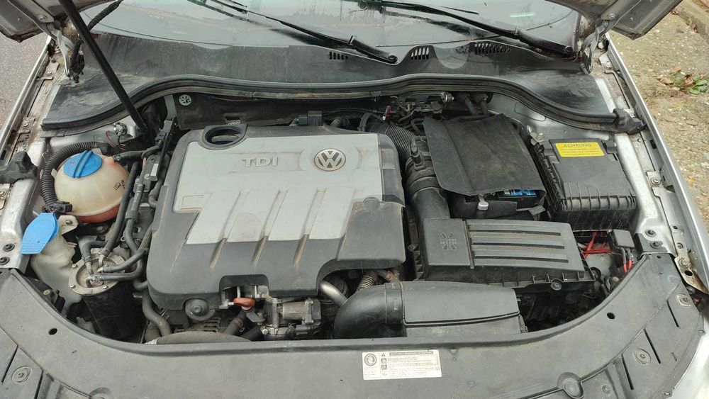 Vând Vw Passat B6
2.0 140 cp 103 kw