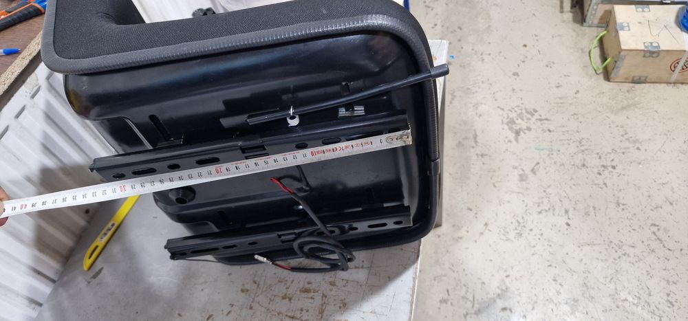 Scaun macara multicar material textil foarte calitativ pret 570 lei bu