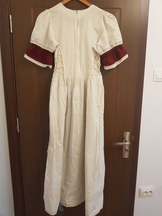 Rochie lungă din material natural