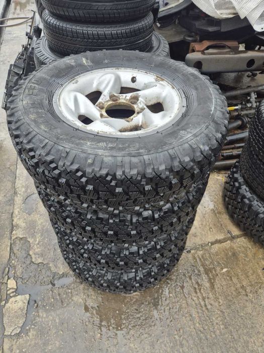 Гуми с джанти Hyundai Galloper