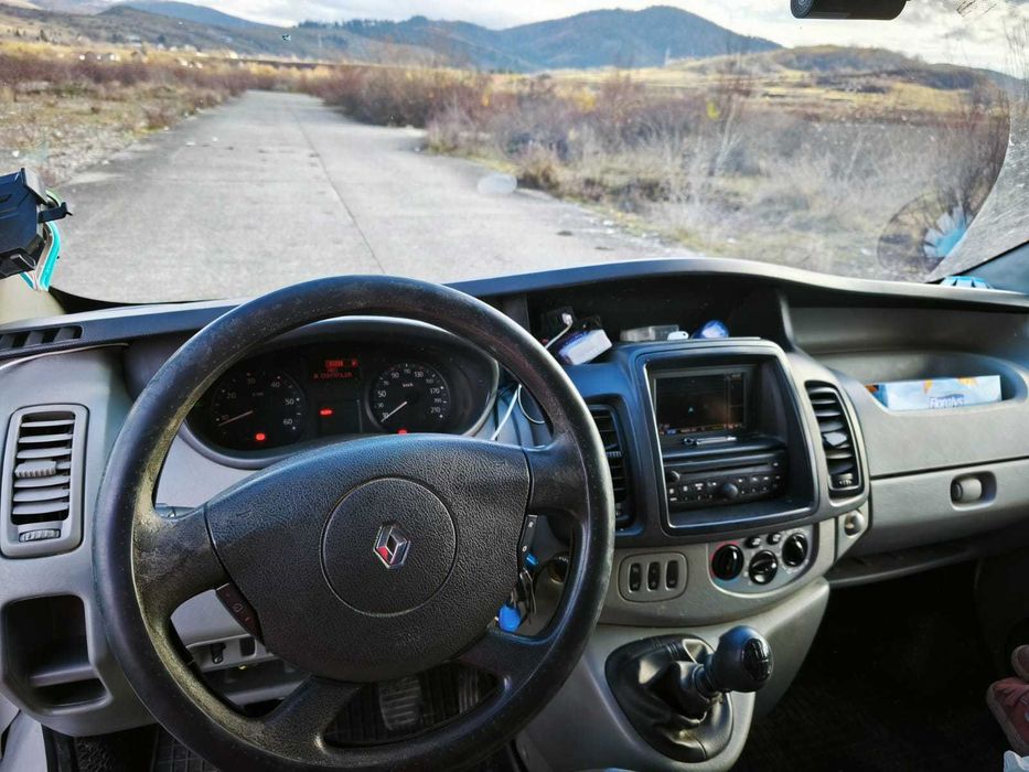 Renault Trafic 2.0 dCi  115 cp – 2012