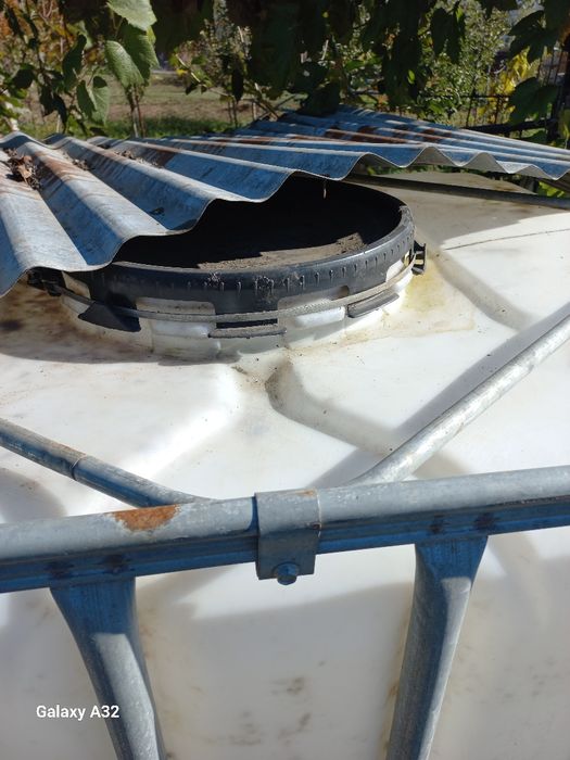 2buc bazine plastic pt prune,struguri.