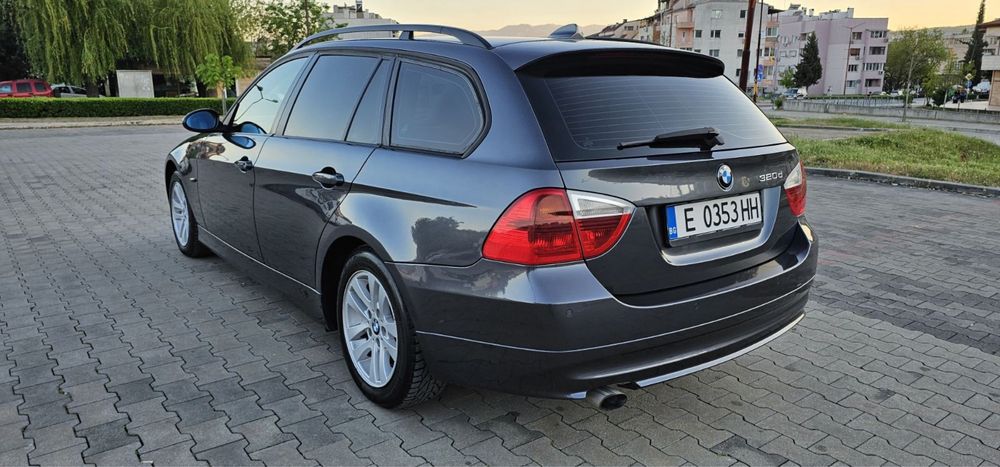 Продава се BMW 320d