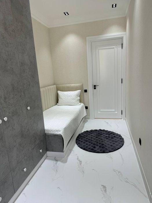 Продаю квартиру Яшнабадский р-он  Паркенский 3-ком 2-этаж 9-этажном До