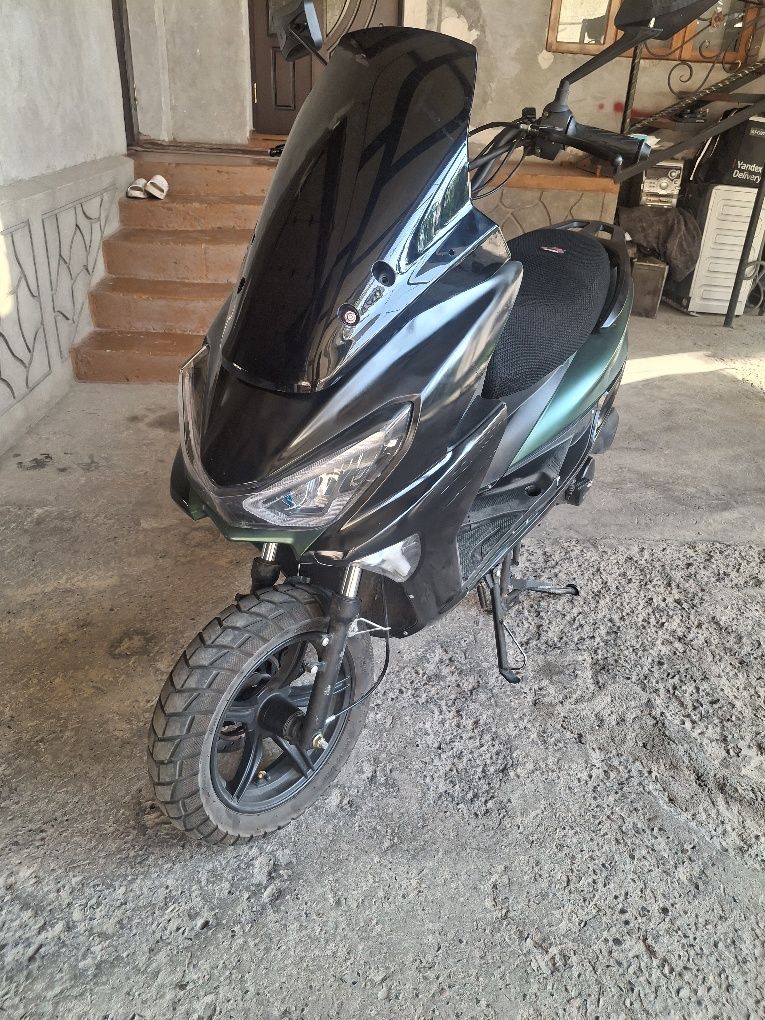 Skuter tiger cotk