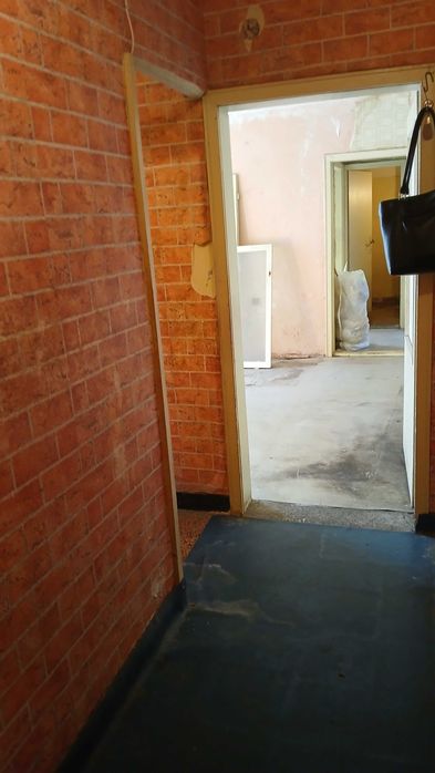 Продавам тристаен в Здравец изток