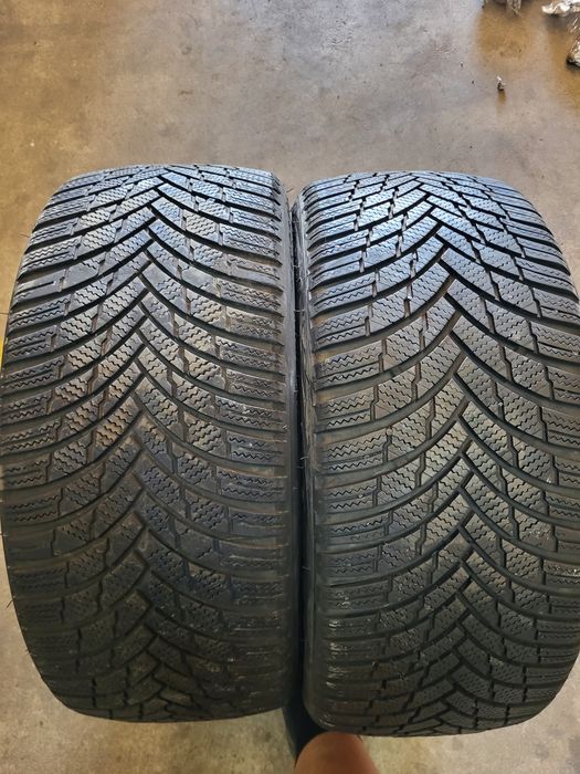 2 anvelope 225 40 R 18 Firestone iarna
