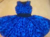 Официална рокля в кралско синьо с 3Д цветя