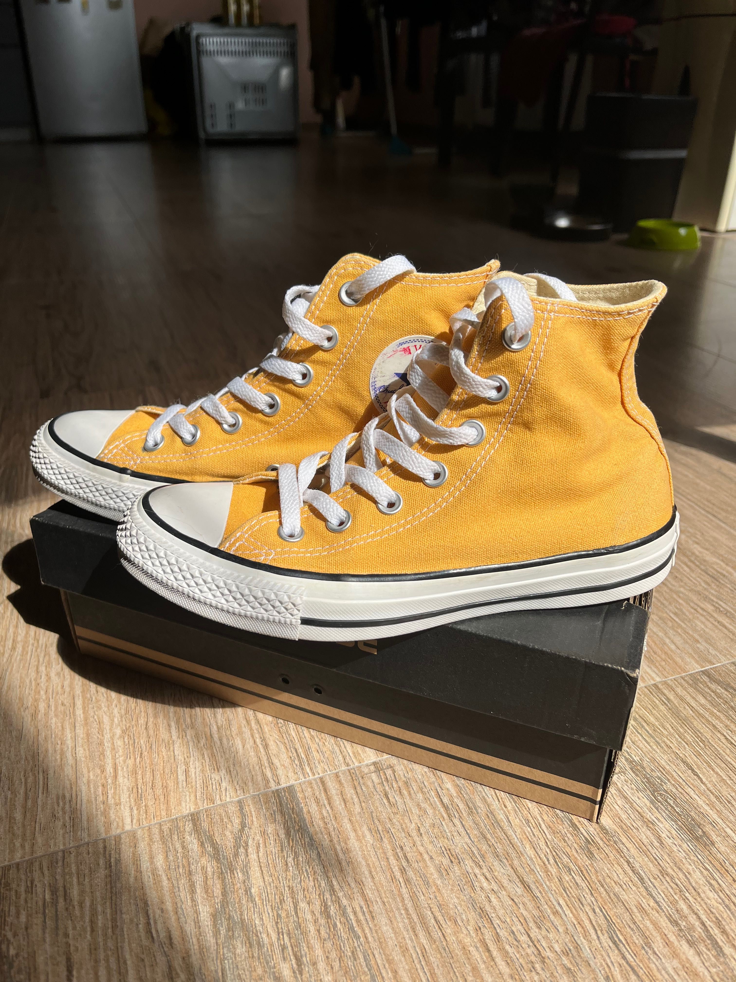 Converse Дамски жълти кецове
