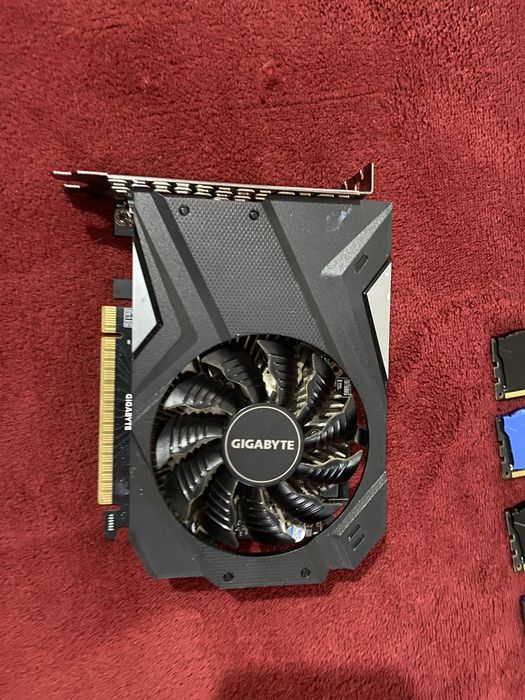 Продам запчасти и комплектующие для пк