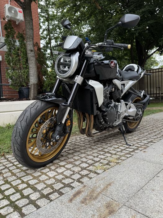 Honda CB1000R 03.2023 5000 km in garantie pana in 2027
