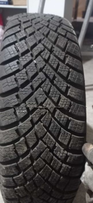 Vand 2 cauciucuri M+S resapate