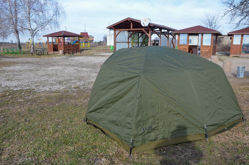 Палатка Sonik AXS Bivvy +Зимно покривало.