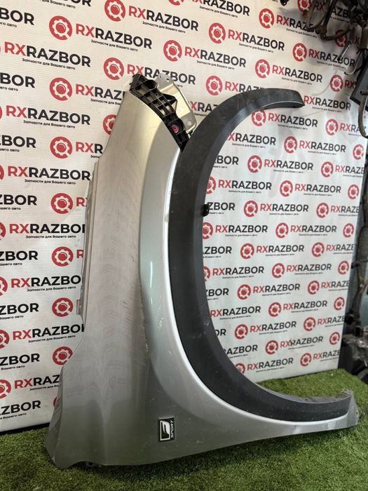 Правое крыло Ф Спорт на Lexus NX /Лексус НХ