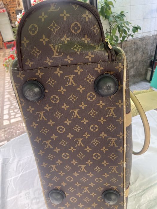 Geanta Louis Vuitton