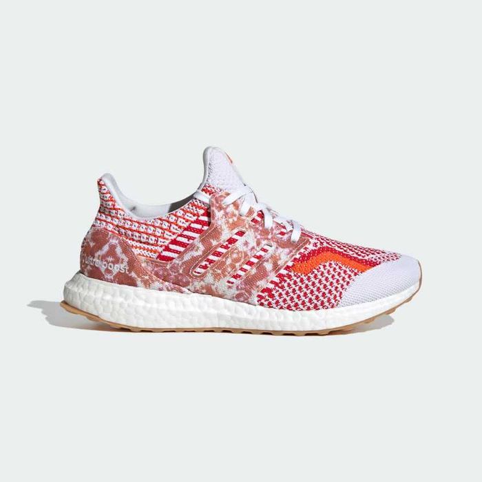 Оригинални дамски маратонки * ADIDAS ULTRABOOST DNA 5.0 * EU 38