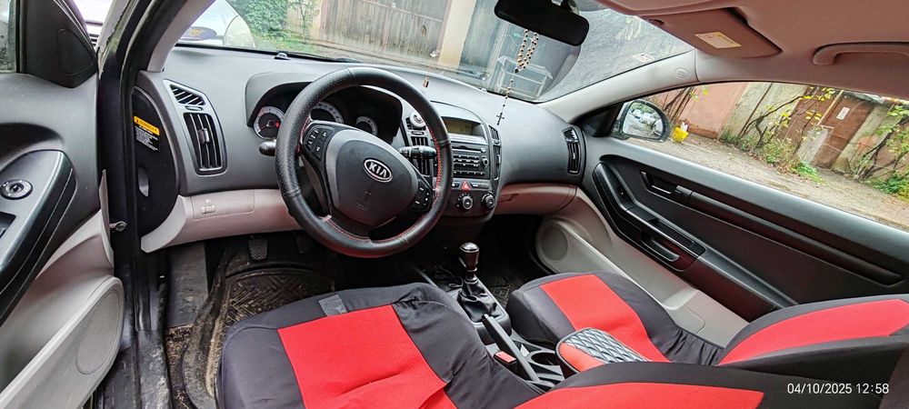Vând KIA cred pro