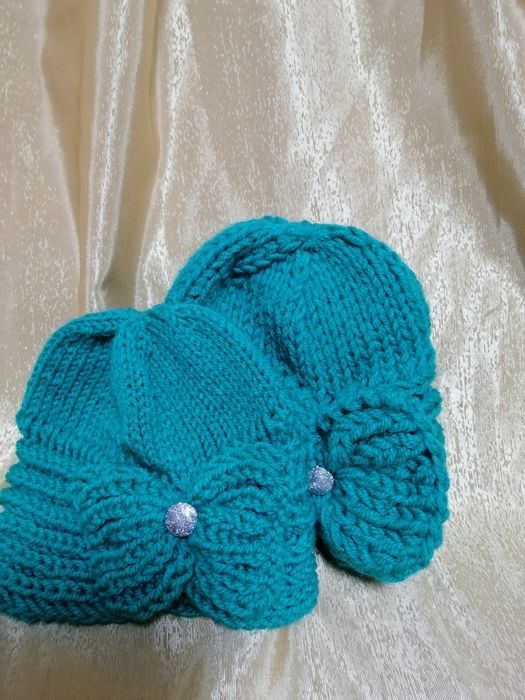 Căciulițe tricotate, adulți și copii