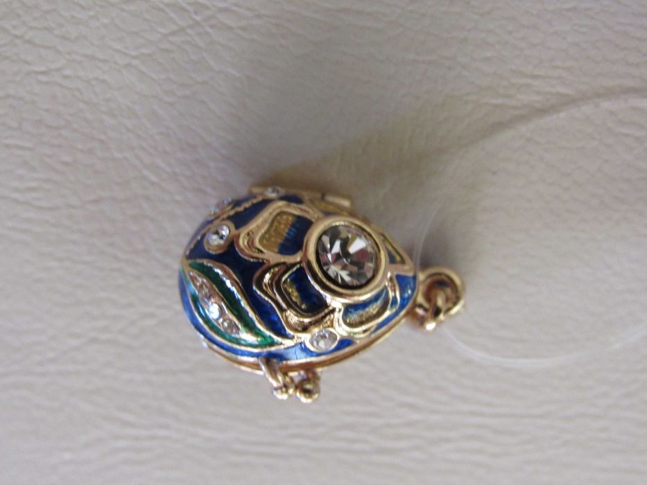 Фино дамско колие-висулка с Яйце Фаберже, ново