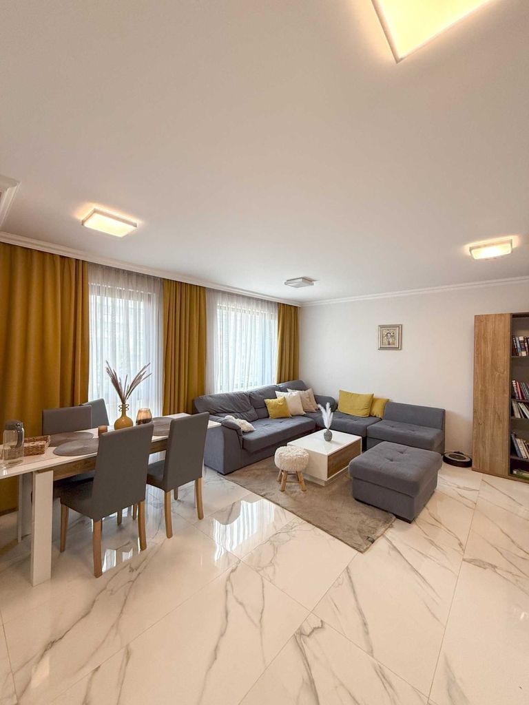 Дава се под наем Двустаен апартамент в София, Зона Б-19 - 78 кв.м за 561 € - Снимка #2