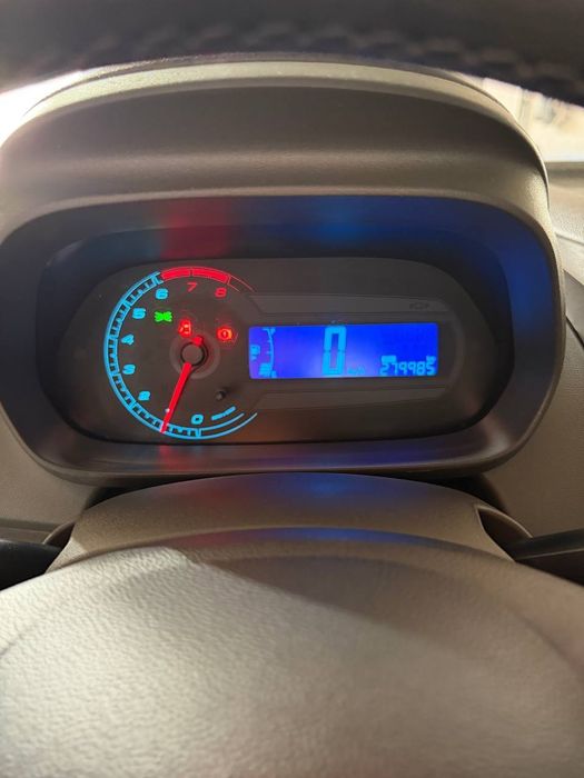 Cobalt сотилади 1 позиция