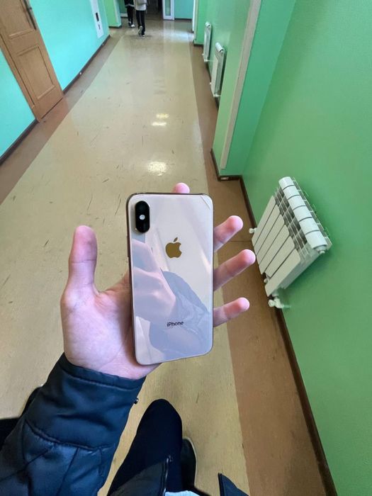 iPhone XS 64GB GOLD