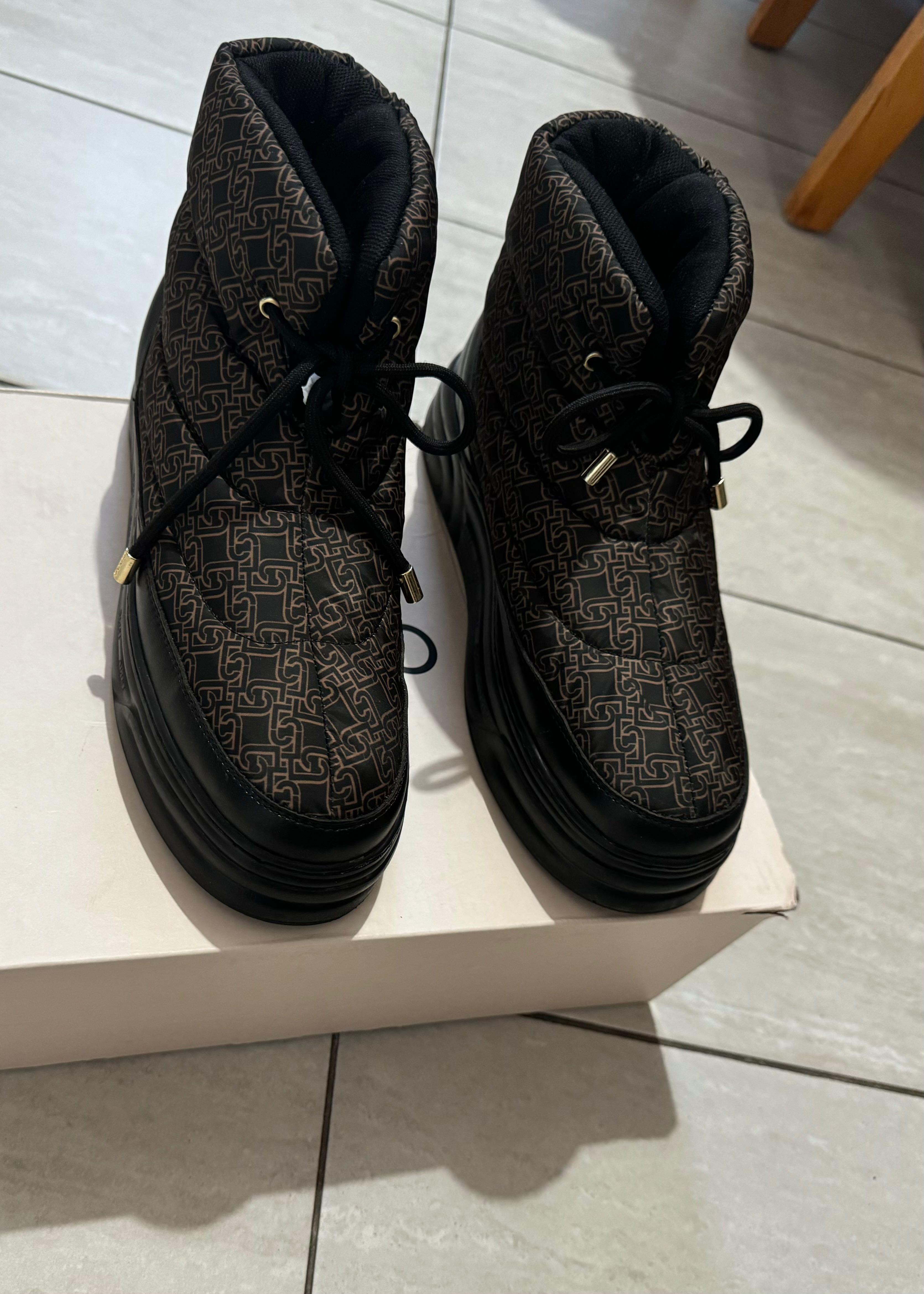 Оригинални Liu jo и Pepe Jeans
