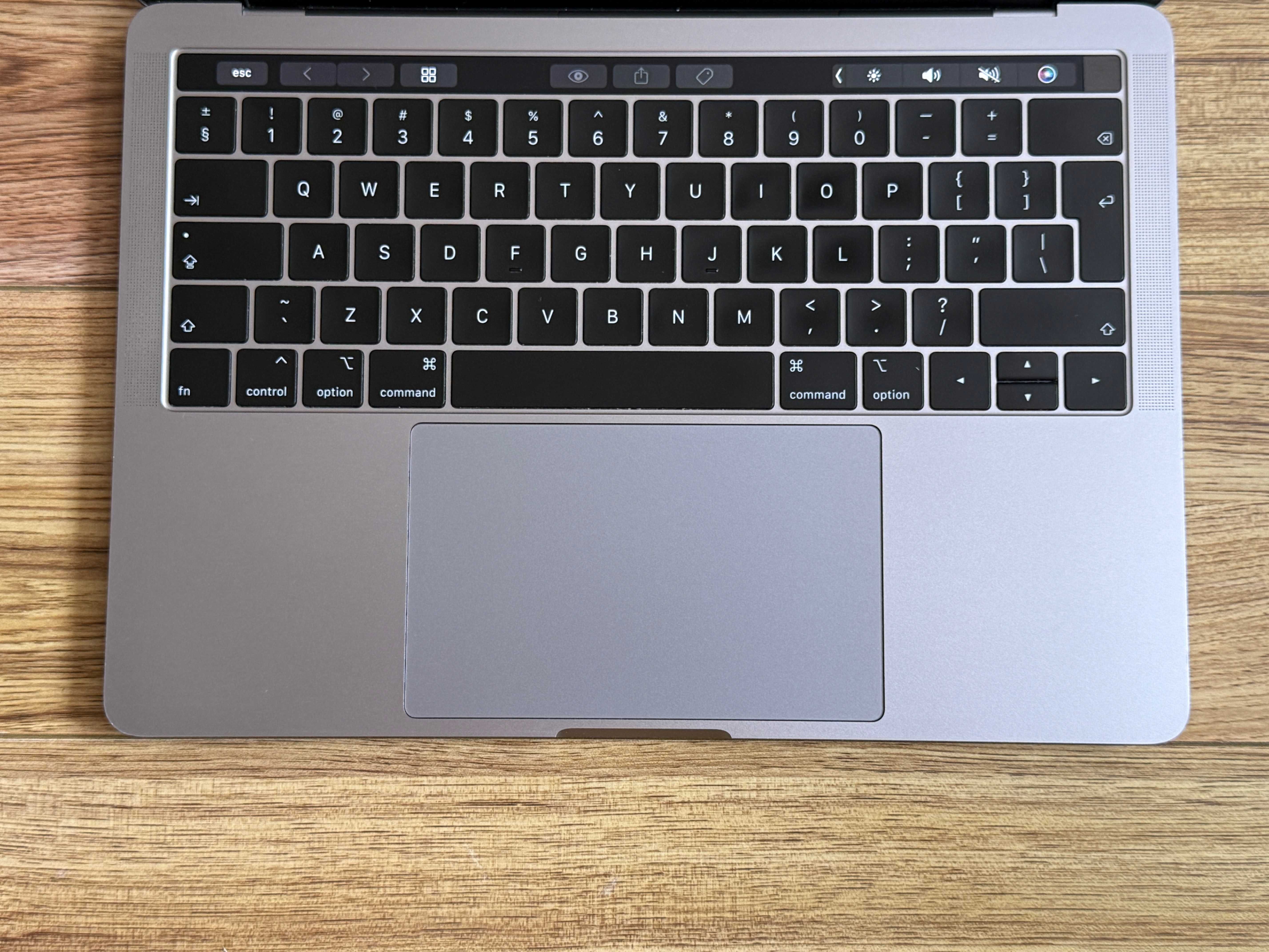 MacBook Pro 13 2019 4TB3`Core i7-8569U/16GB RAM/512GB SSD/Бат 7ч