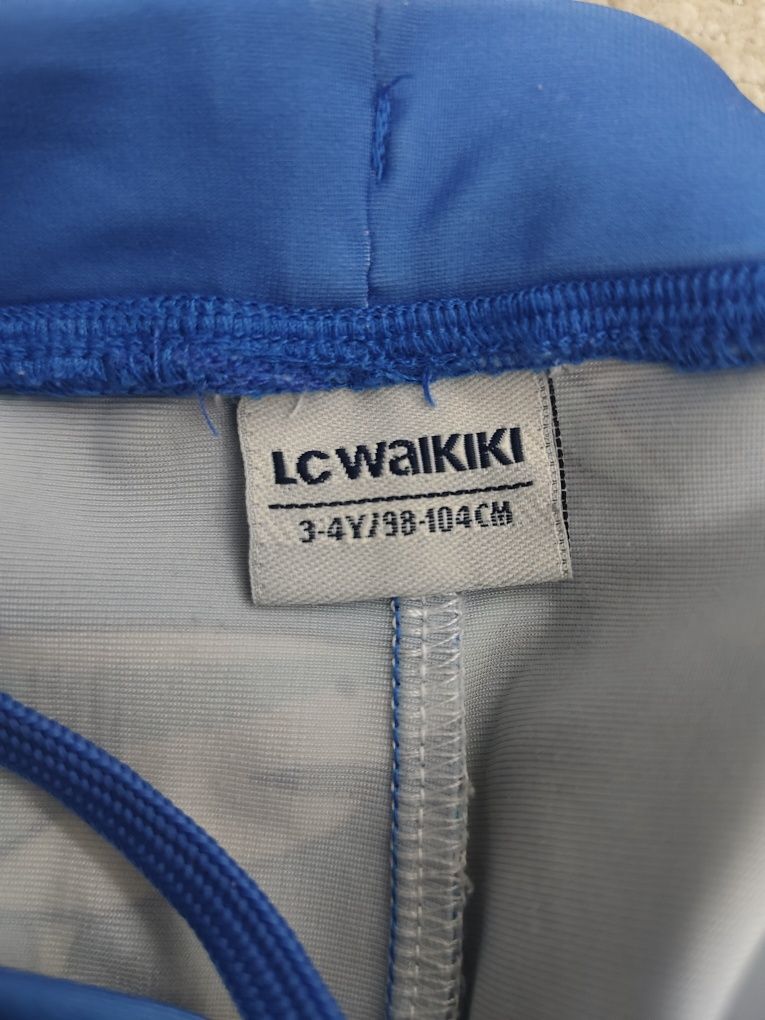 Купальный костюм LC Waikiki и аквашузы