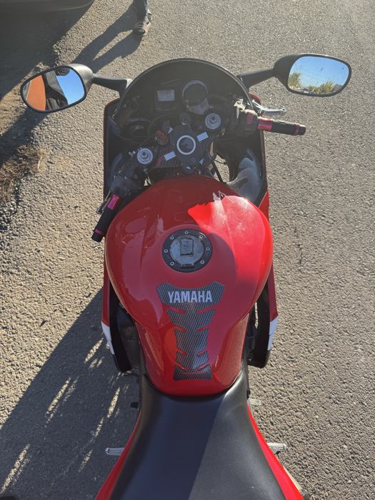 Yamaha R6 (NU MERGE CU A2)