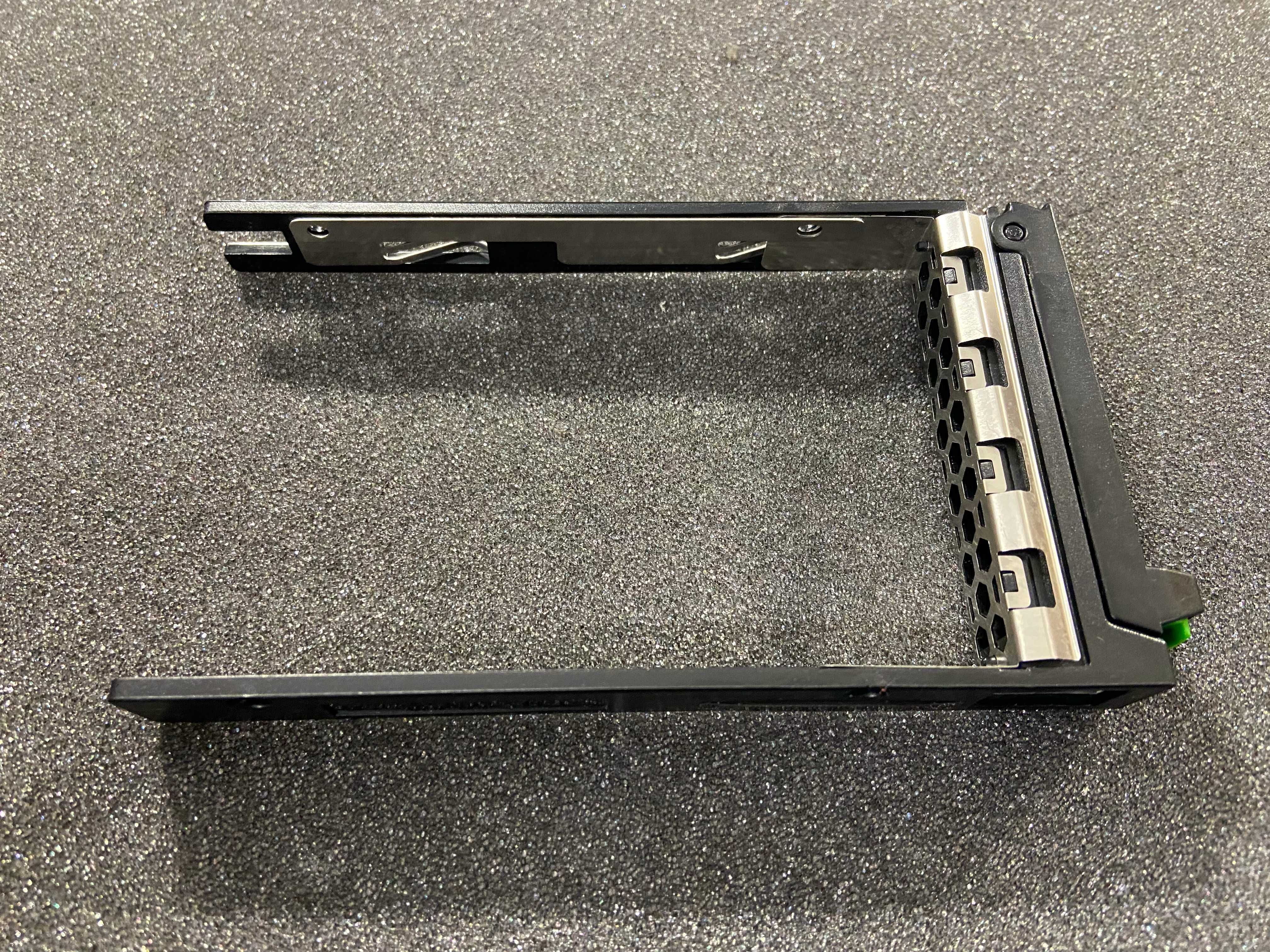 HDD Caddy DELL HP IBM Lenovo Fujitsu диск държач R640 G10 G9 R630 R730