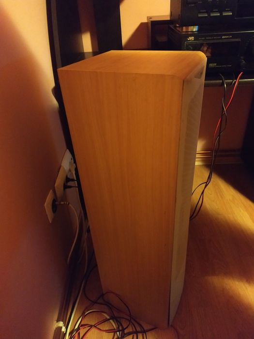 Vand set amplificator +CD player JVC+ 2 boxe Jamo