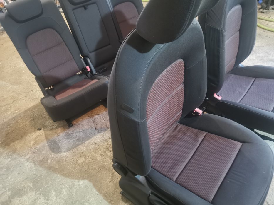 Комплект седалки за audi Q5.