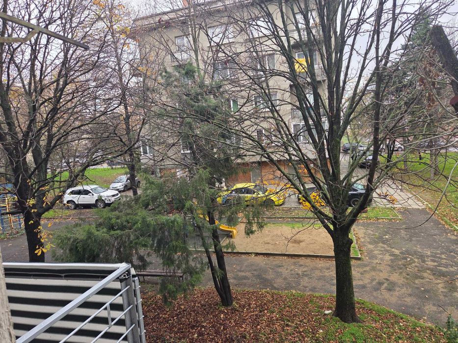 Дава се под наем Тристаен апартамент в София, Лозенец - 75 кв.м за 770 € - Снимка #19