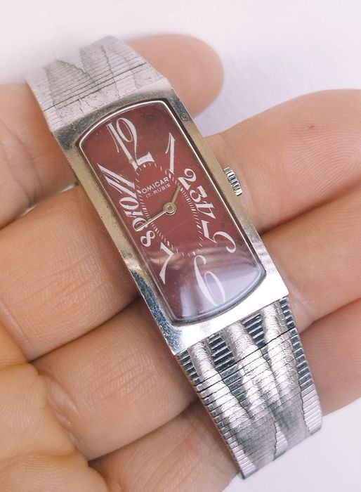 Ceas de damă vintage Omicar mecanic, 17 bijuterii, fabricat în Elveția