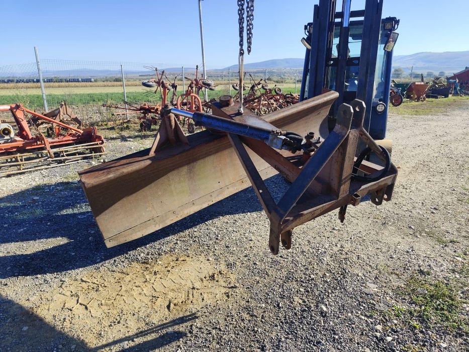 Lame nivelatoare sau dezapezit