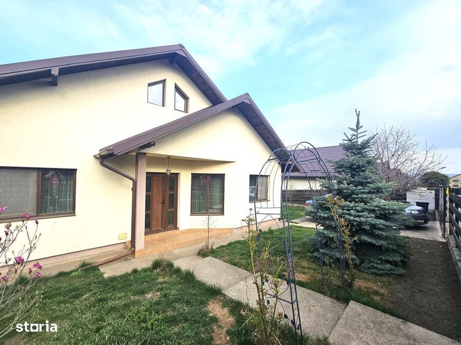 Casa cocheta cu 2 dormitoare, ansamblu rezidential, zona Horpaz