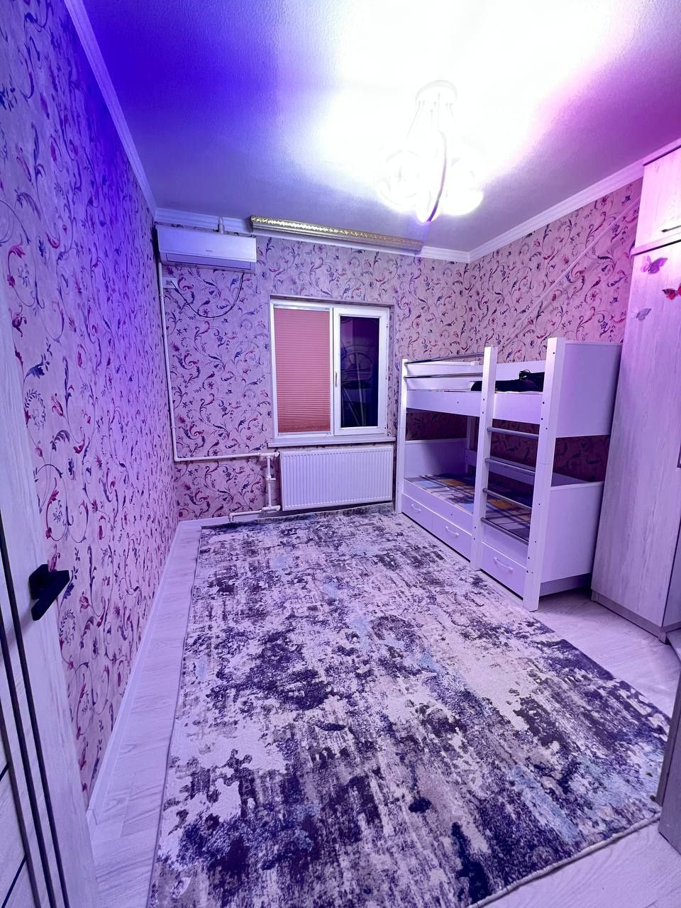 Срочна Продаётся 4 комнатная квартира