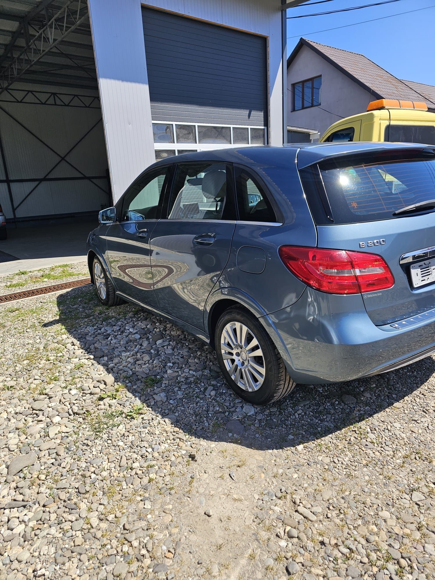 Mercedes B 200  2015