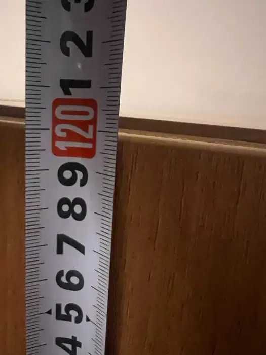 Шкаф с Врати и Заключване – Идеален за Офис или Дом 180/120/35