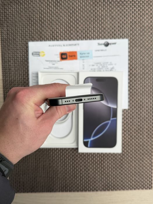 КАТО НОВ!/*ЛИЗИНГ*/ iPhone 16 Pro 256Gb Black Titanium 24М гаранция