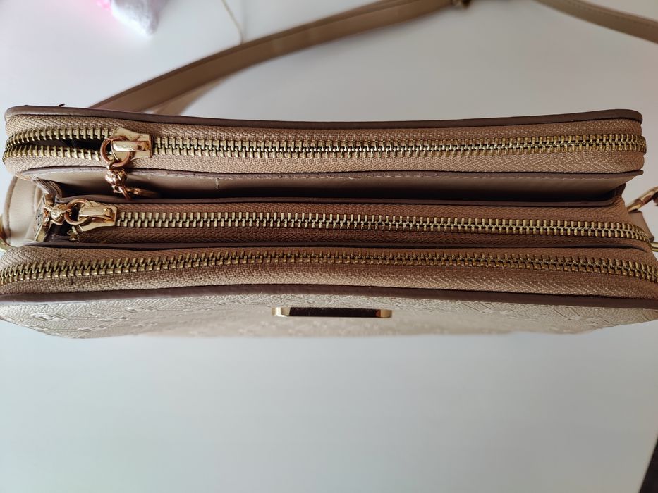 Дамска.    чанта