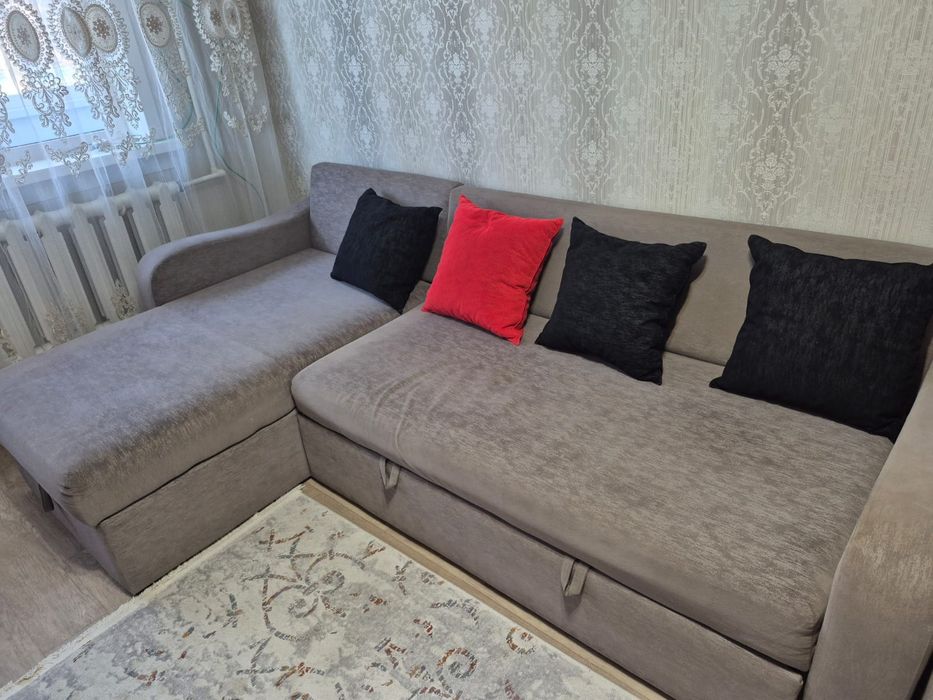 Продам диван с креслом