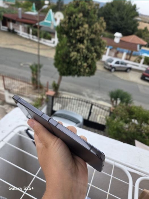 Samsung flip 4  256 GB