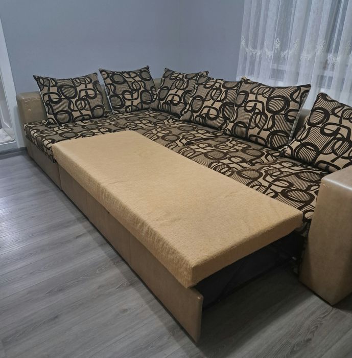 Vand coltar extensibili cu lada de depozitare!